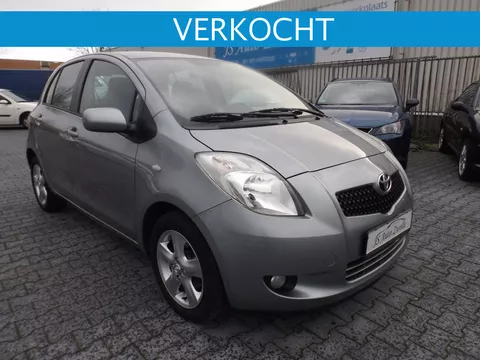Toyota Yaris 1.3 16v VVT-i Linea Terra Climate Control