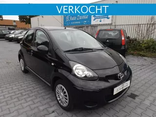 Toyota Aygo 1.0 12v VVT-i Access 5 deur Airco Navigatie