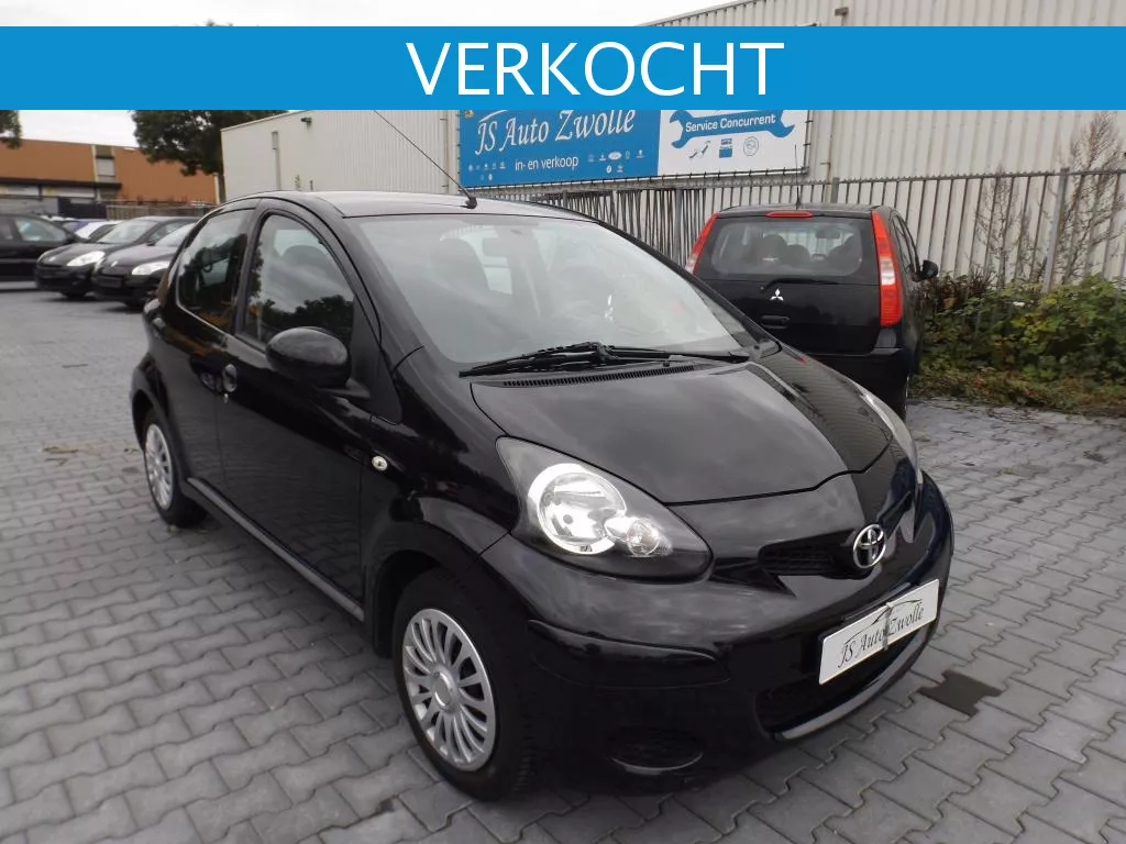 Toyota Aygo 1.0 12v VVT-i Access 5 deur Airco Navigatie