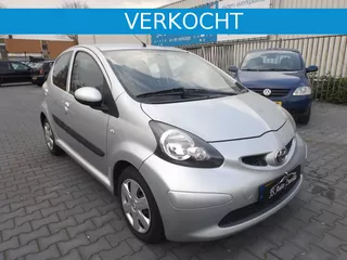 Toyota Aygo 1.0 12v VVT-i Sport Airco Stoelverwarming